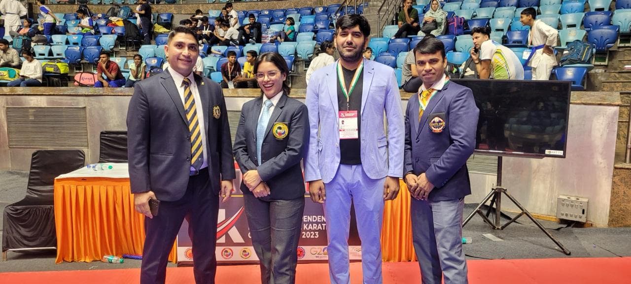 Medalist group pose