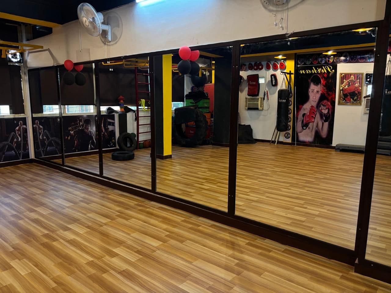 Training floor and mirrored studio